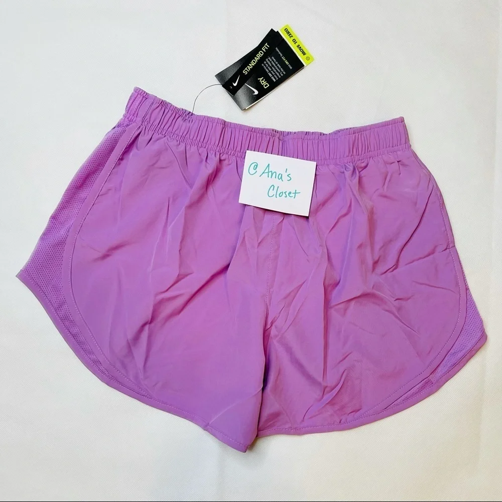 Nike | Women’s  Running Shorts